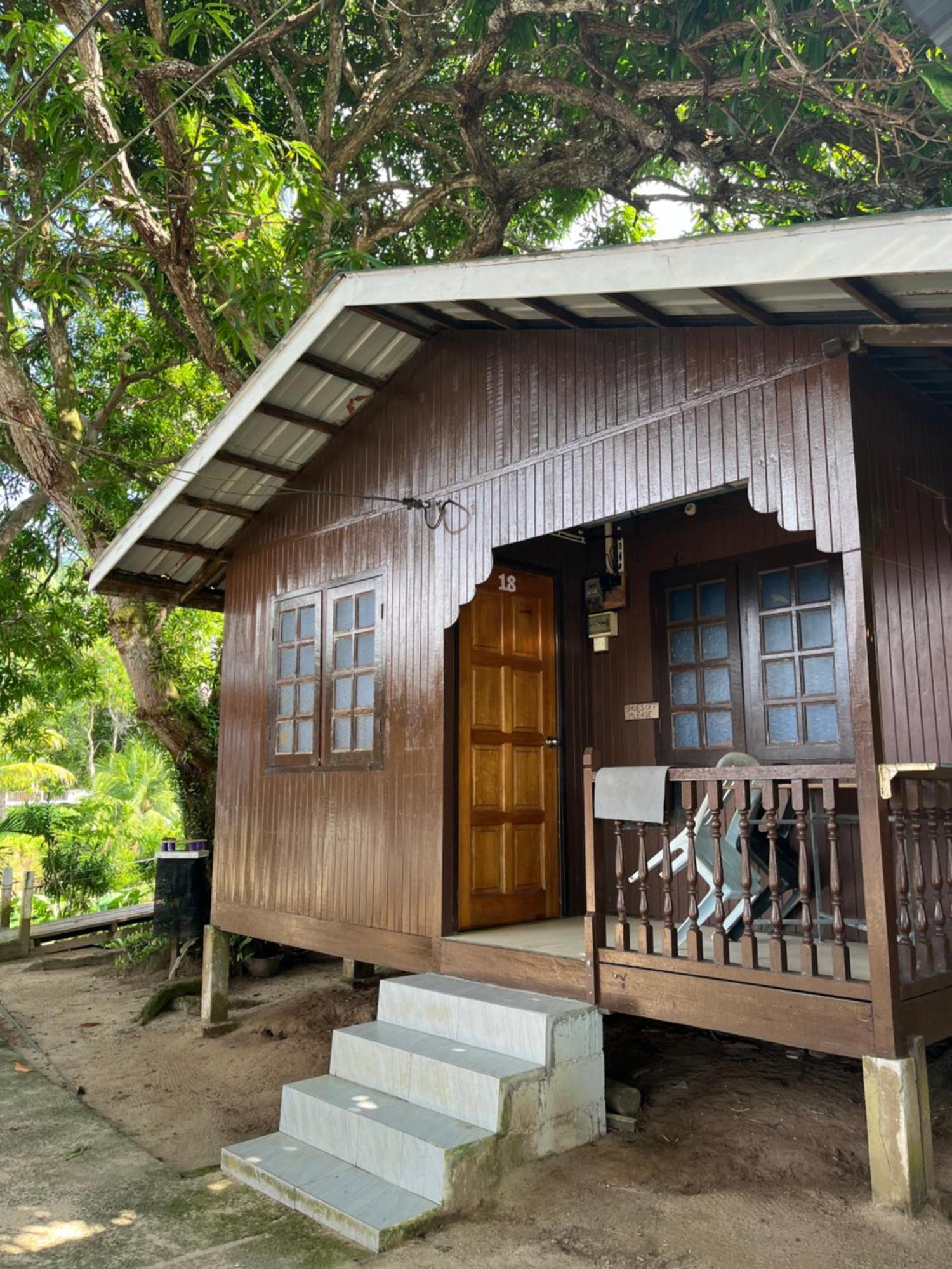 Sri Sentosa Chalet 甘邦姆库特 外观 照片